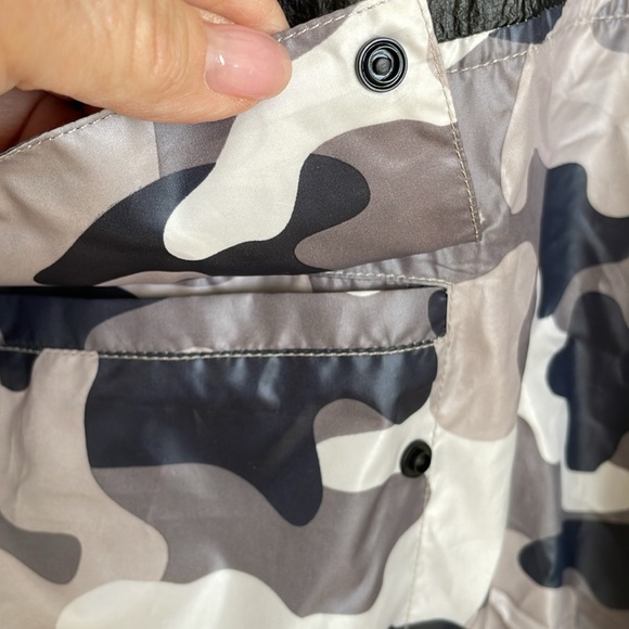 NEW JOCELYN PULLOVER WINDBREAKER IN GREY CAMOUFLAGE - Picture 6 of 9